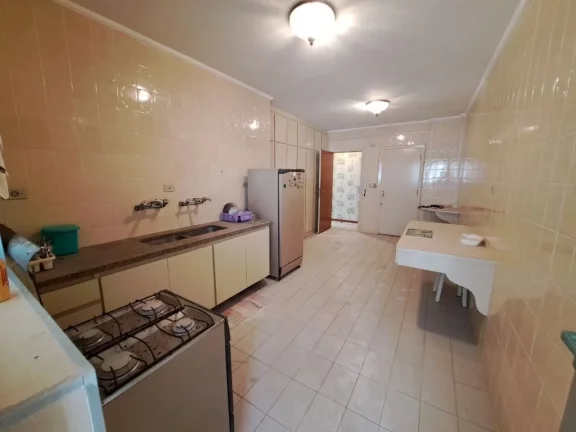 Imagem APARTAMENTO AMPLO COM 3 DORMITÓRIOS NO CALÇADÃO DA PRAIA DE PITANGUEIRASCOM EXCELENTE VISTA.