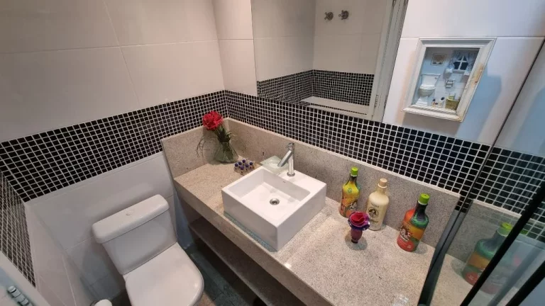 Imagem Flat com 3 dormitórios à venda, 113 m² - Pitangueiras - Guarujá/SP