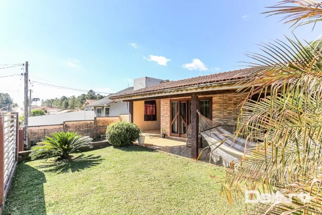 Imagem RESIDÊNCIA TÉRREA EM AMPLO TERRENO 460,00m2 - 180,00m2 (aproximado) de CONSTRUÇÃO - R$ 350.000,00 - Próximo ao Kartódromo