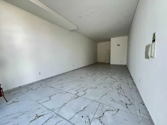 Imagem Sala comercial com 50,40M² no Bairro Nações em Indaial/SC
