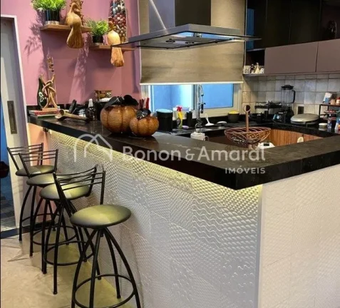 Imagem **Linda casa à venda em condomínio fechado com fácil acesso a Campinas**

Com mais de 600m² de t...