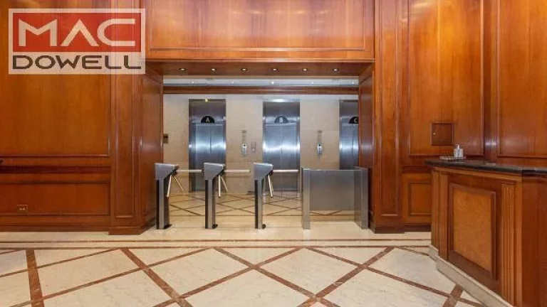 Imagem Sala comercial de 219 m² / 4° Andar - Av. Rio Branco - Centro