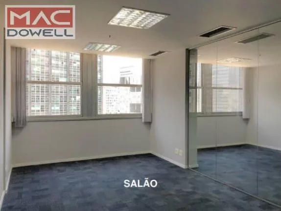 Imagem Sala comercial de 70 m² / 17° Andar - Ed.De Paoli - Centro