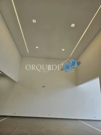 Imagem Aluguel de Ponto Comercial no Parque dos Buritis em Rio Verde-GO: 1 sala, 2 banheiros, 450m² de área!