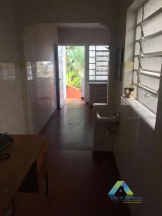 Imagem Excelente sobrado a 5 minutos da estação do metro Ana Rosa com 3 dormitórios, 3 vagas de garagem proximo a principais comércios, avenidas de São Paulo