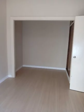 Imagem Casa Comercial à Venda em São Paulo-SP, Vila Monumento: 4 Quartos, 1 Suíte, 4 Salas, 3 Banheiros, 6 Vagas, 280m². Imperdível!