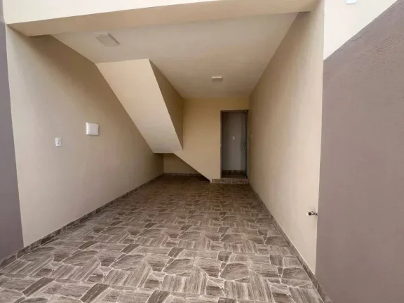 Imagem Casa a Venda Com Conforto e Tranquilidade em Campolide – Vista Privilegiada!