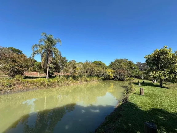 Imagem Chácara com 4 dormitórios à venda, 16100 m² por R$ 850.000,00 - Bairro Guarapó - Tatuí/SP