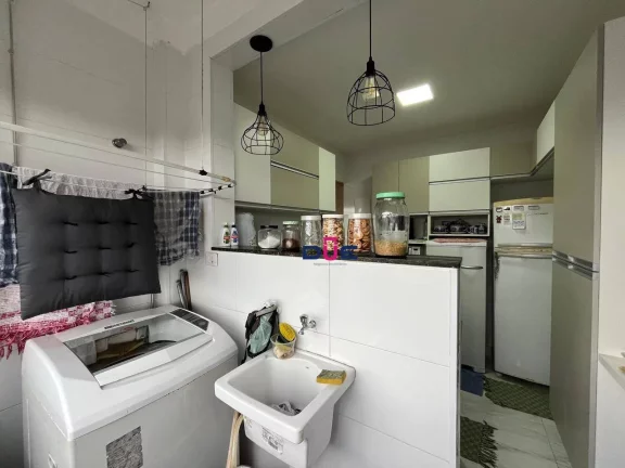 Imagem Apartamento com 2 dormitórios à venda, 65 m² por R$ 290.000 - Vila Matias - Santos/SP