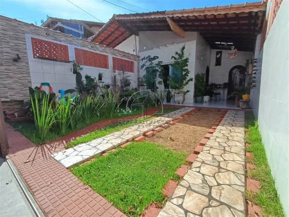 Imagem Espaçosa Casa Geminada 2 Quartos sendo 1 suíte e com edícula assobradada em Tupi, Praia Grande - R$650 mil