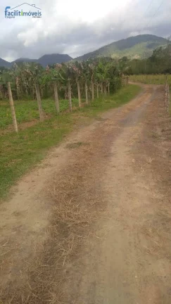 Imagem SITIO EM MIRACATU COM PISCINA E TANQUES DE PESCA