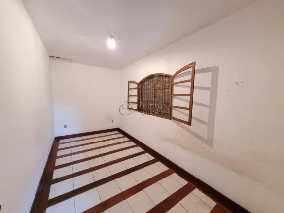 Imagem CASA COM 3 DORMITÓRIOS, 200 M² - VENDA POR R$ 700.000,00 OU ALUGUEL POR R$ 2.300,00/MÊS - IMBETIBA - MACAÉ/RJ