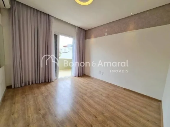 Imagem Casa à venda no condomínio Swiss Park. 3 quartos e 3 suítes, 220m²
