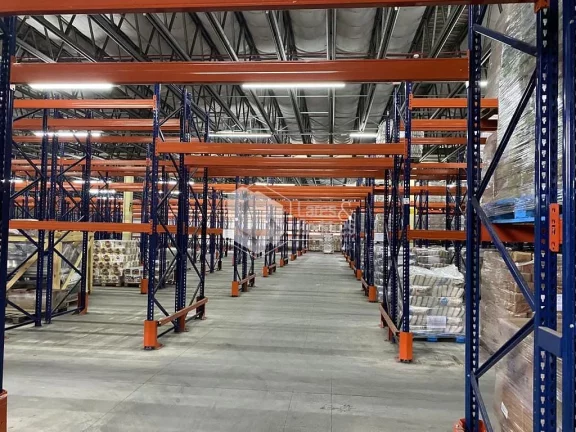 Imagem GALPÃO P/ LOCAÇÃO COMERCIAL, COM 10.850 M², SENDO 5.500M² DE ÁREA CONSTRUÍDA, COM 1.000M² DE MEZANINO. PARTE DO PISO TÉRREO SUPORTA ATÉ 4 TON.