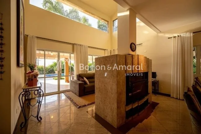 Imagem Linda e espaÃ§osa casa, com 4 quartos, sendo 4 suÃ­tes, 8 banheiros, quarto nas dependÃªncias, 1 suÃ...