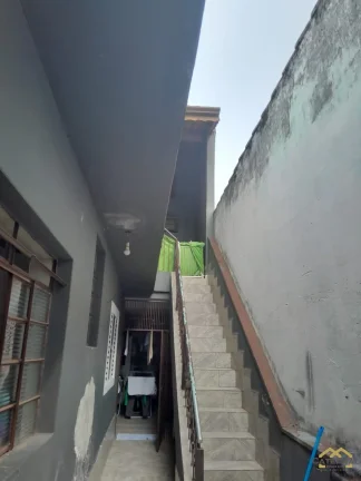 Imagem Casa com 2 quartos à venda no bairro Medeiros, em Jundiaí - SP.