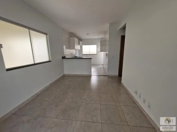 Imagem Casa para Venda em Aparecida de Goiânia, Vila Brasília, 3 dormitórios, 1 suíte, 2 banheiros, 2 vagas