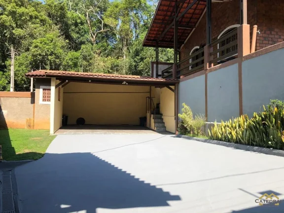 Imagem Linda Casa à venda com 330 m² com 04 Dormitórios em Embu-Guaçu/SP