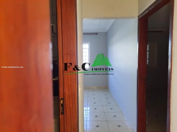 Imagem Casa para Venda em Arandu, Jardim Itália, 3 dormitórios, 1 banheiro, 2 vagas