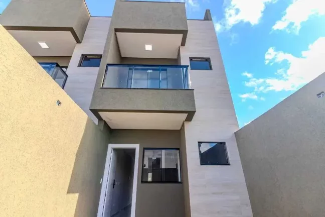 Imagem Sobrado novo com 2 suítes e 1 vaga de garagem, Sertão do Trombudo em Itapema/SC