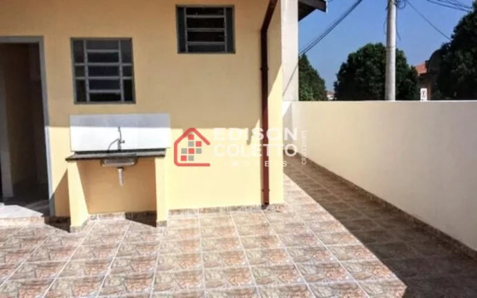 Imagem Charmosa Casa Reformada à Venda no Jardim São Paulo, Piracicaba!!