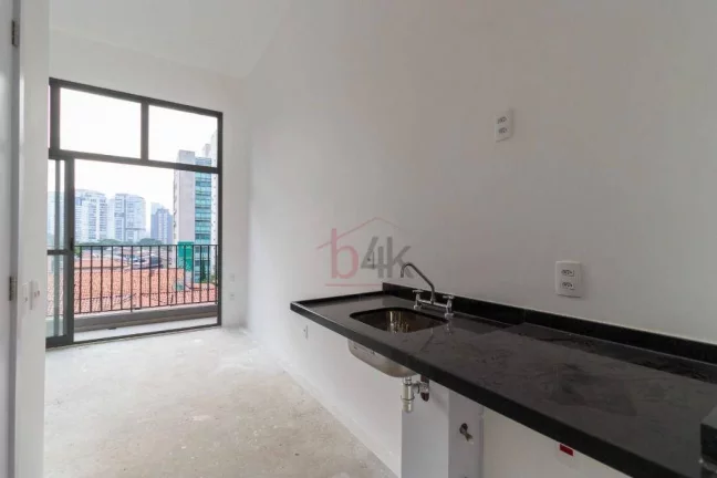 Imagem Studio Versa Brooklin: 22m² com Pé-Direito de 3,20m a Passos do Metrô