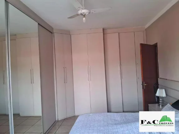 Imagem Casa para Venda em Limeira, Vila Gioto, 3 dormitórios, 1 suíte, 3 banheiros, 2 vagas