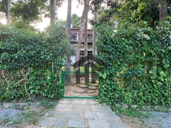 Imagem Casa de 230m² para alugar, com 3 quartos (1 suíte), localizada em Aldeia, Camaragibe - Pernambuco.