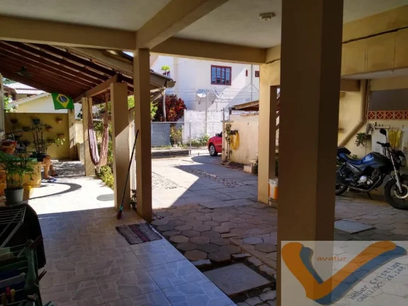 Imagem Casa-Sobrado, 2 pavimentos, por ótimo preço