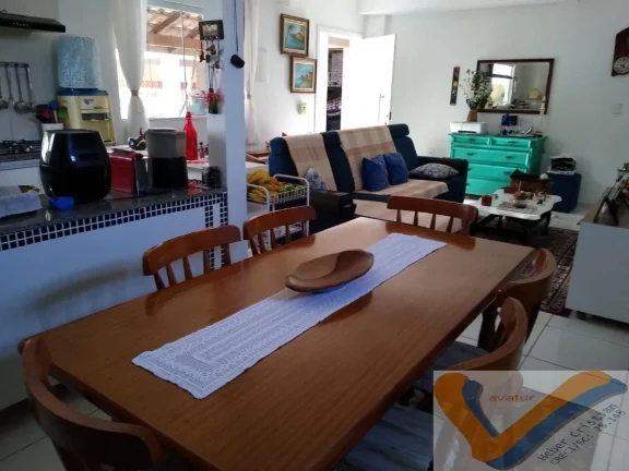 Imagem Casa-Sobrado, 2 pavimentos, por ótimo preço