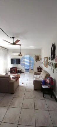 Imagem Casa a venda na Ponta da Praia - Santos SP