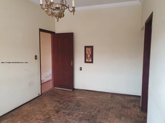 Imagem Casa para Venda em Limeira, Vila Bragotto, 2 dormitórios, 1 banheiro
