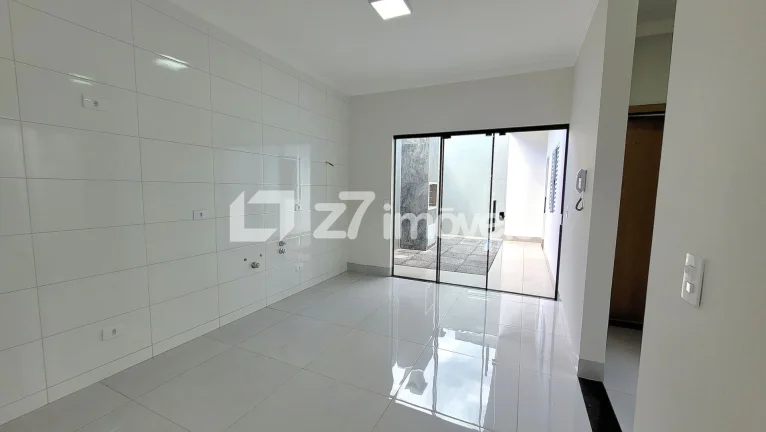 Imagem Casa 3 quartos em Jardim dos Pássaros, Maringá/PR