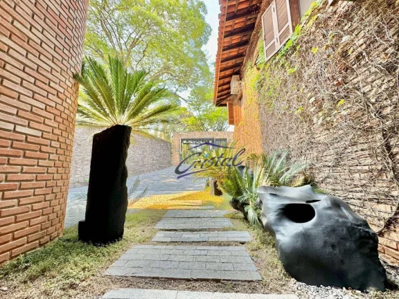 Imagem Casa com 5 quartos (3 suítes) à venda, 404 m² - Granja Viana - Jandira/SP