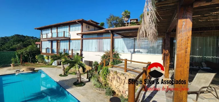 Imagem Casa Espetacular a Venda de Frente Para o Mar, em Ilhabela/SP.