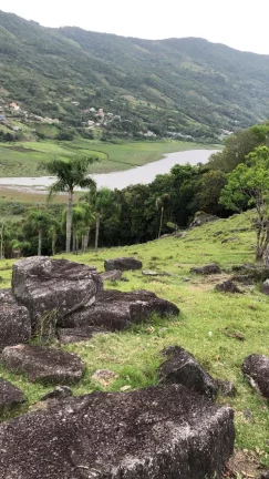 Terreno à venda em Garopaba-SC, bairro Macacu, com 10.000m² de área - Oportunidade única!