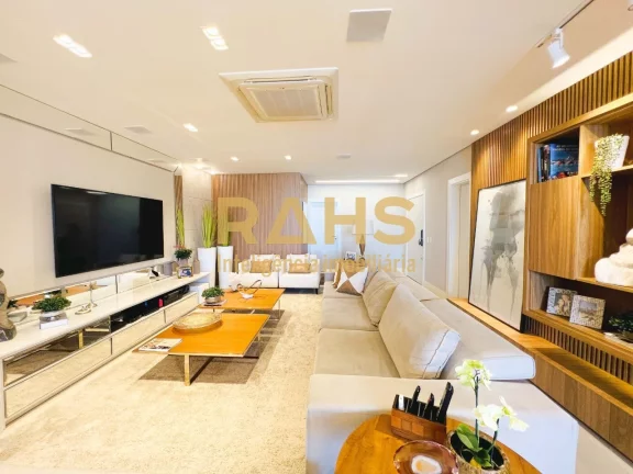 Apartamento Totalmente Mobiliado e Decorado em Localização Nobre Com 250m² privativos, o apartame...