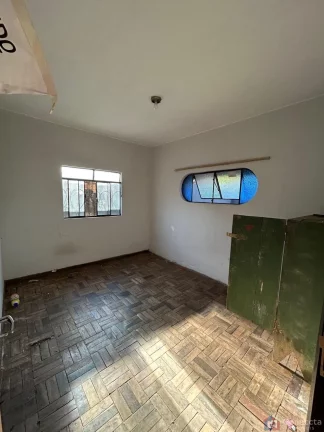 Imagem Casa à Venda no Jardim Paulistano em Patos de Minas – 2 Quartos, Garagem Coberta e Terreno Amplo