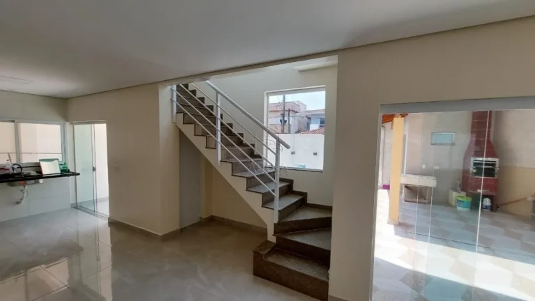 Imagem Casa nova com 3 suítes no centro de Ubatuba!