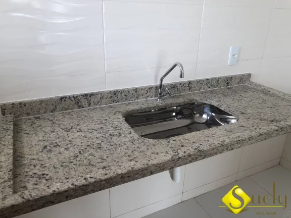 Imagem Lindo sobrado em terreno de esquina com dois quartos!