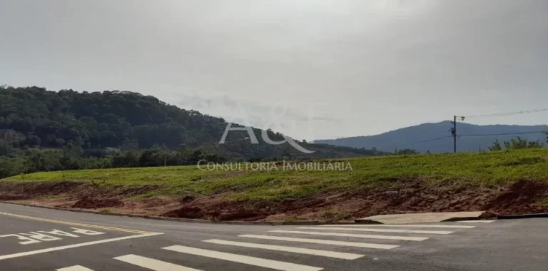 Imagem Lote em Condomínio Fechado. Excelente Localização.