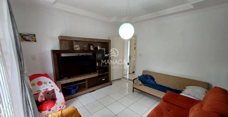 Imagem Linda Casa com Piscina e Acesso Privativo para o Rio – Barra Velha/SC