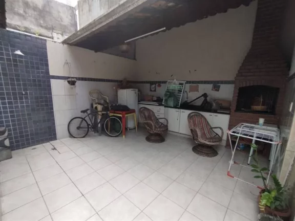 Imagem Casa com 2 dormitórios à venda, 175 m² por R$ 700.000 - Ocian - Praia Grande/SP