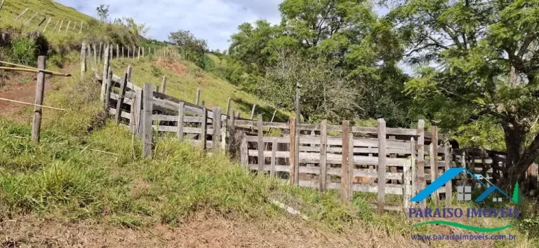 Imagem Seu Refúgio nas Nuvens: Terreno Exclusivo na Serra da Mantiqueira!