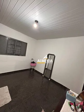 Imagem Casa com 2 dormitórios à venda por R$ 250.000,00 - Estádio - Rio Claro/SP