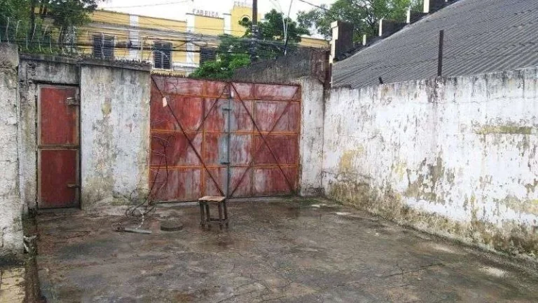 Imagem Casa com 5 quartos, Galpões, estacionamento com 600.00m2 em Recife, Macaxeira