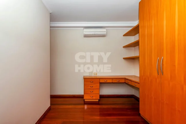 Imagem Lindo apartamento com 118 m² área útil, 03 dormitórios - sendo 01 suíte, living para dois ambie...