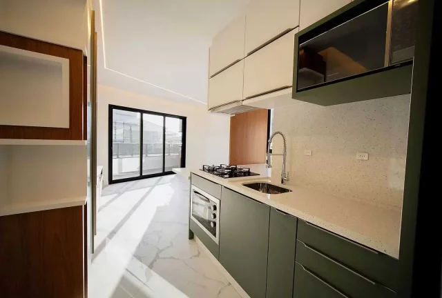 Imagem Apartamento mobiliado com 2 dormitórios e 1 vaga, Praia da Armação Governador Celso Ramos/SC