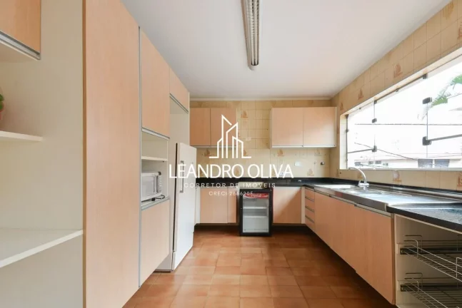 Imagem Sobrado à Venda no Planalto Paulista 331m² | 4 Dorms | Espaço, Conforto e Sofisticação