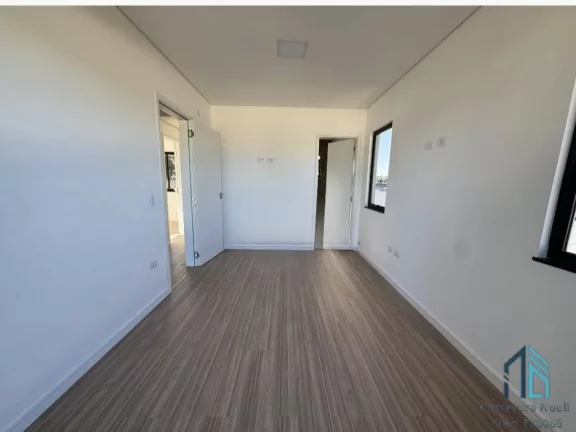 Foto do imóvel: Sobrado em condomínio, amplo terreno, 03 quartos c/suíte, no Guabirotuba em Colombo -PR